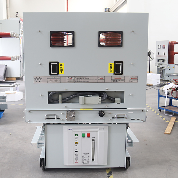 لماذا نحتاج إلى قاطع الدائرة الفراغية؟