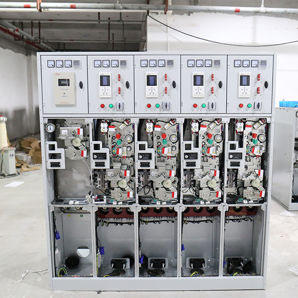 توفير الطاقة للمستقبل: كيف تعمل المفاتيح الكهربائية ذات الجهد المتوسط ​​على تحويل محطات توليد الطاقة